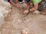 پیدا شدن اسکلت کودک «خون‌آشام» ۴۰۰ ساله با پاهای بسته/ عکس