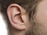 چین و چروک‌های لاله گوش نشانه چیست؟