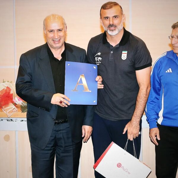 مدرک مربیگری سید جلال حسینی