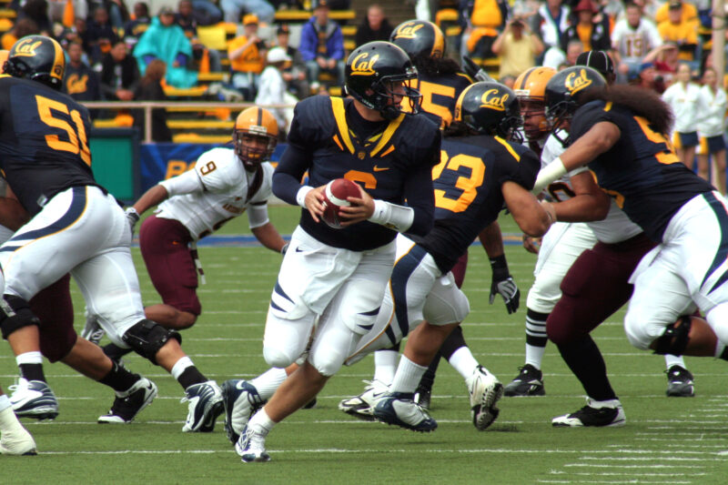 Nate Longshore prepares to pass at ASU at Cal 2008 10.04