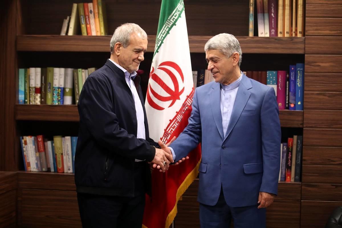 طیب نیا مشاور عالی پزشکیان شد
