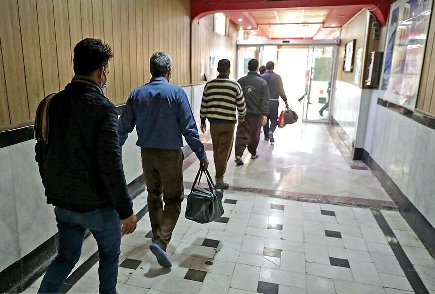 آزادی و اعطای مرخصی