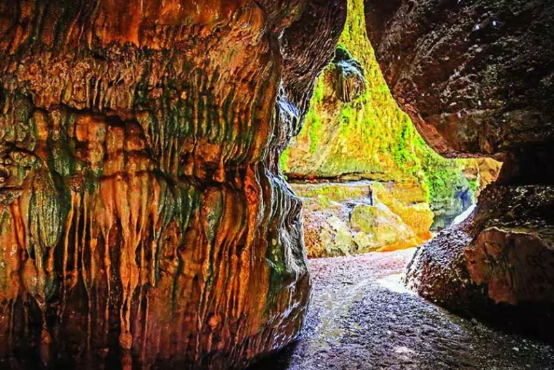غار زینه‌گان