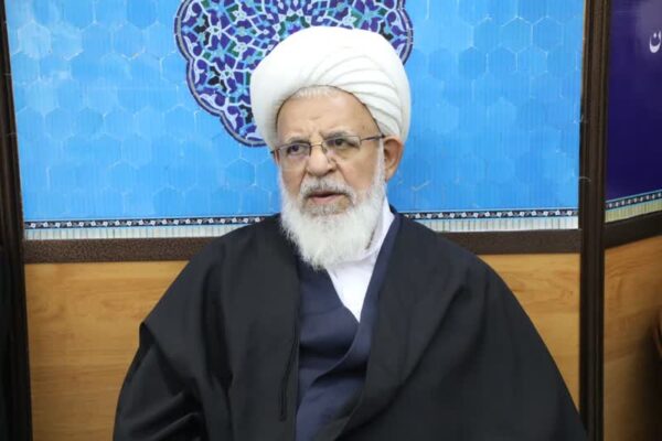 نماینده ولی فقیه در یزد: تقوا و دفاع از اسلام در اولویت قرار دارد