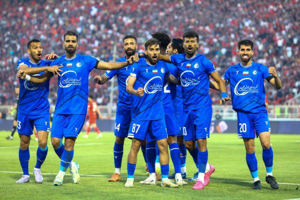 استقلال نیاز به تغییرات مدیریتی دارد نه فنی!