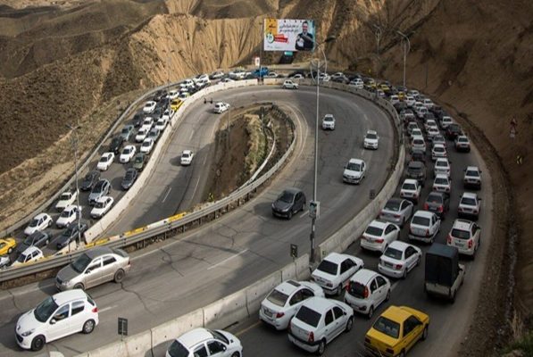 ترافیک سنگین در محورهای شمالی / جاده چالوس یکطرفه شد