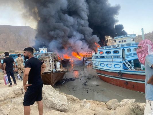 آتش‌سوزی در ‌اسکله‌ بندر ‌پارسیان