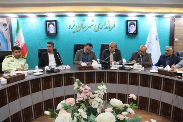 با هرگونه بی‌نظمی در بازار و محتکران، بدون اغماض، برخورد قانونی خواهد شد   