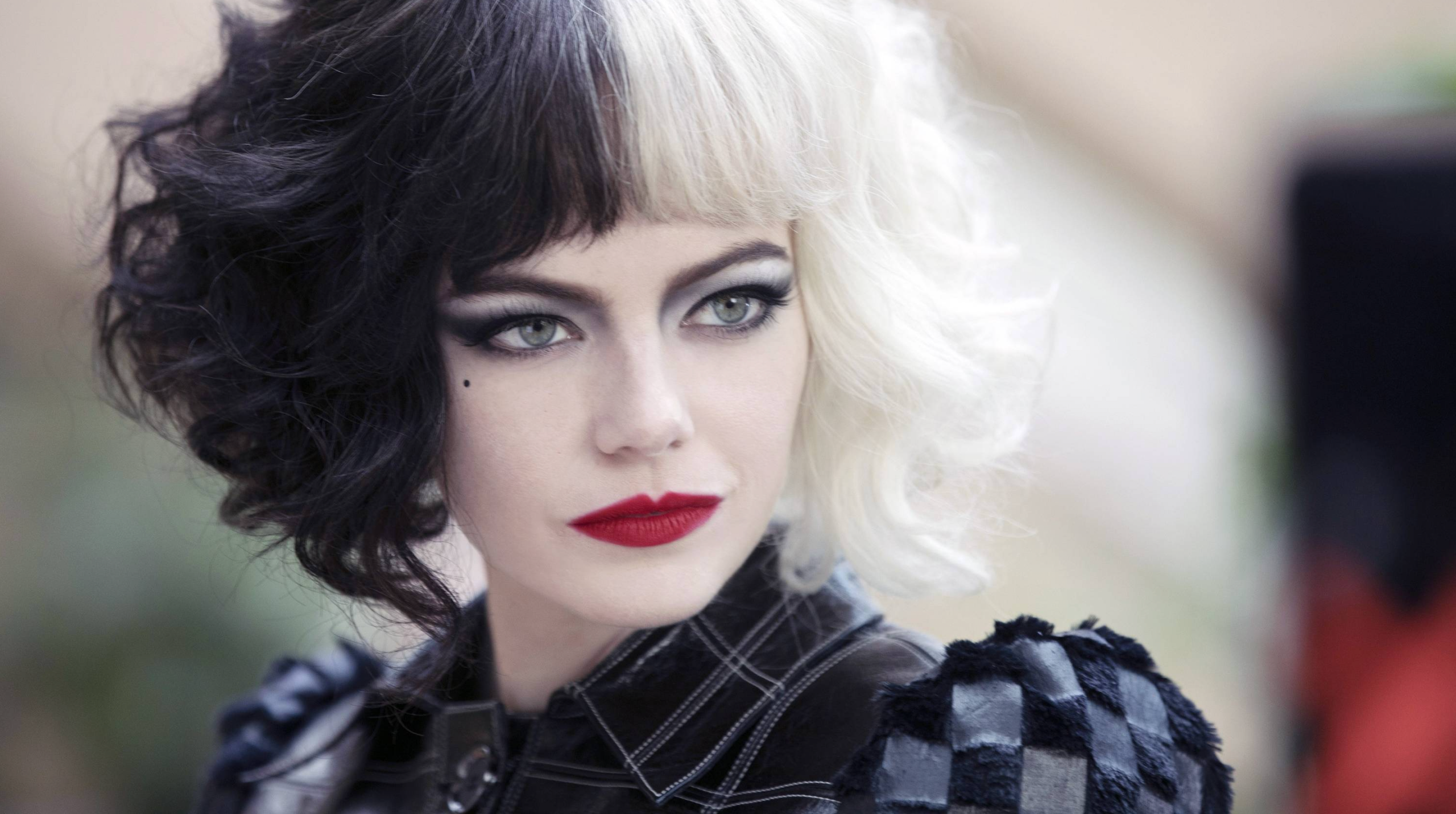 cruella scaled