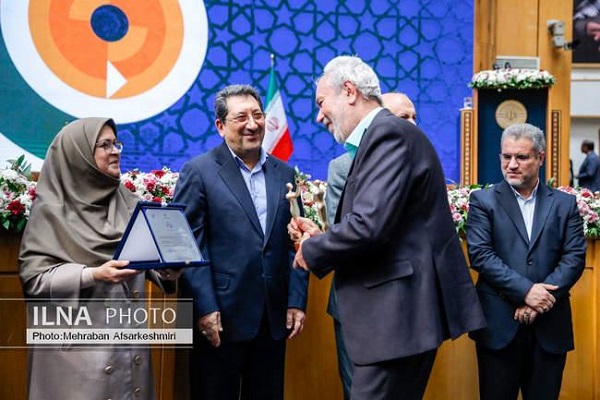 شرکت فنرسازی خاور از سوی سازمان ملی استاندارد به عنوان «واحد تولیدی نمونه ملی» برگزیده شد