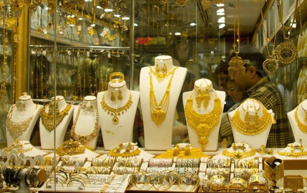 عقب نشینی نرخ طلا در روزهای اول آذر