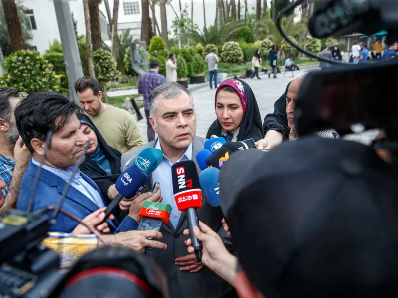 محسنپاکنژاد