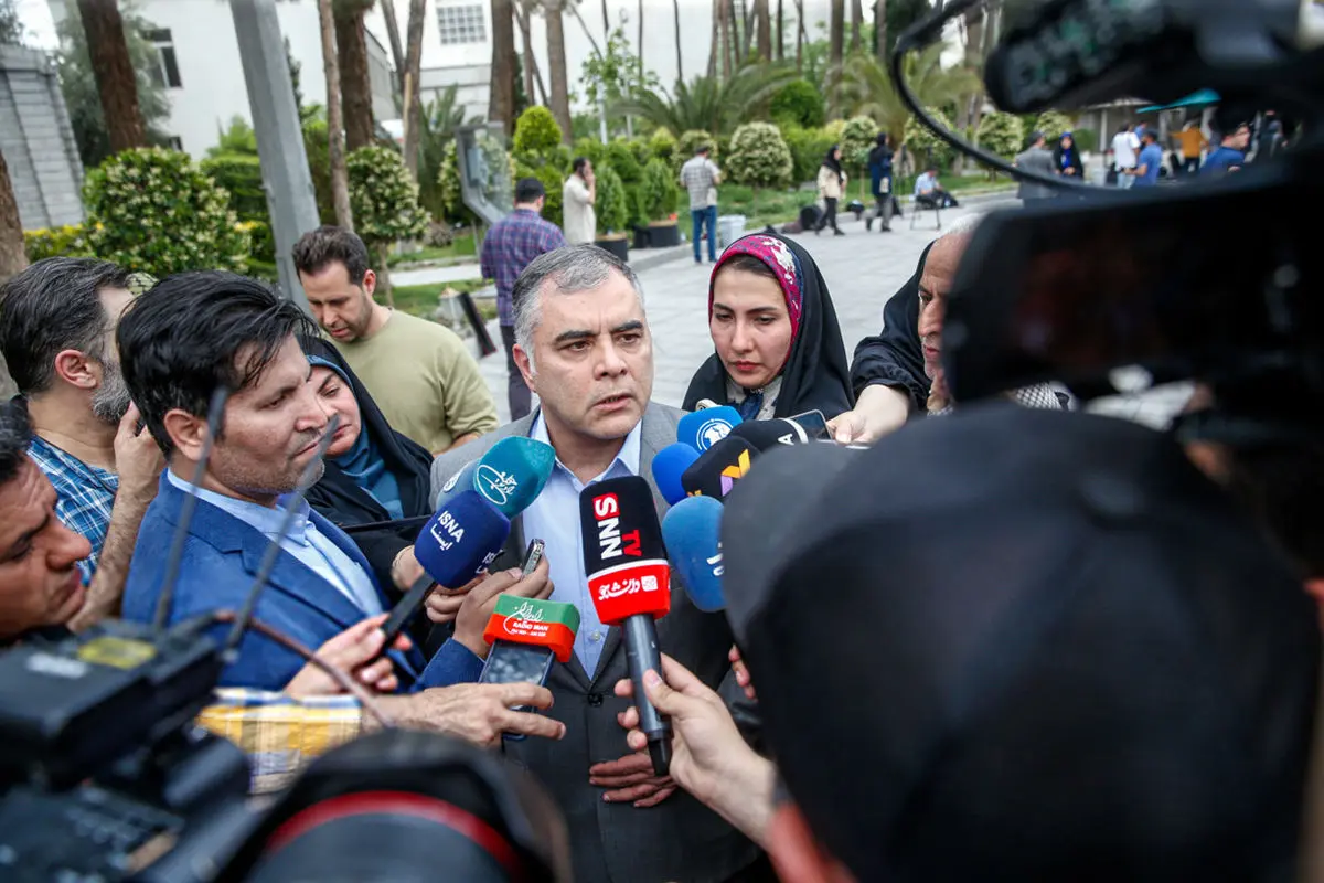 محسنپاکنژاد